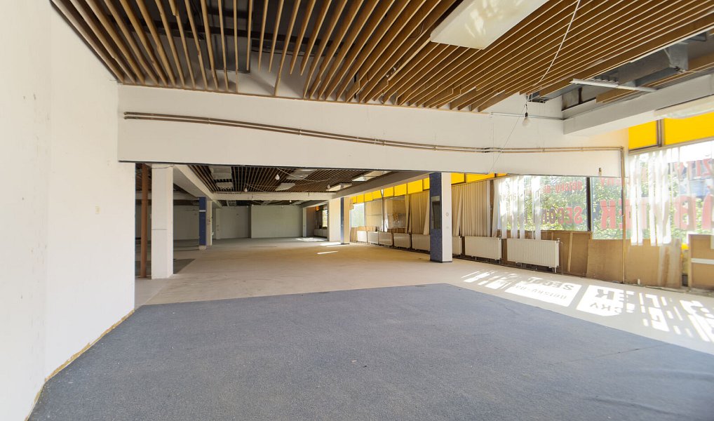 Pronájem obchodních prostor 460 m², Rousínov – náhled fotky 3