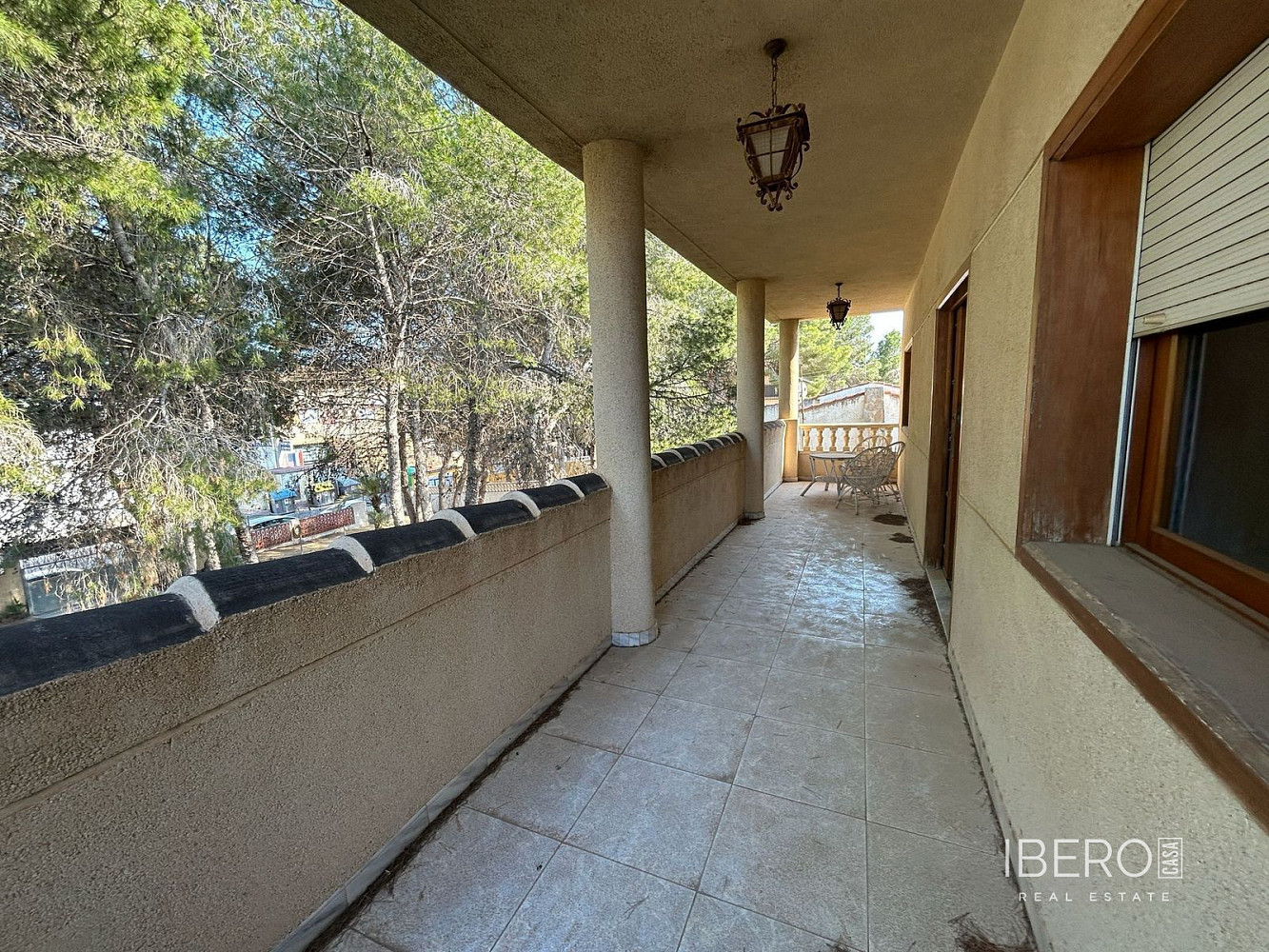 Prodej domu 300 m² s pozemkem 1 300 m² — photo 2
