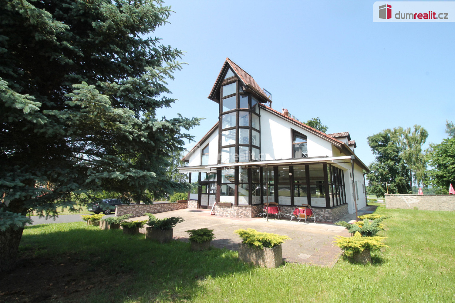 Prodej ubytovacího objektu 700 m²