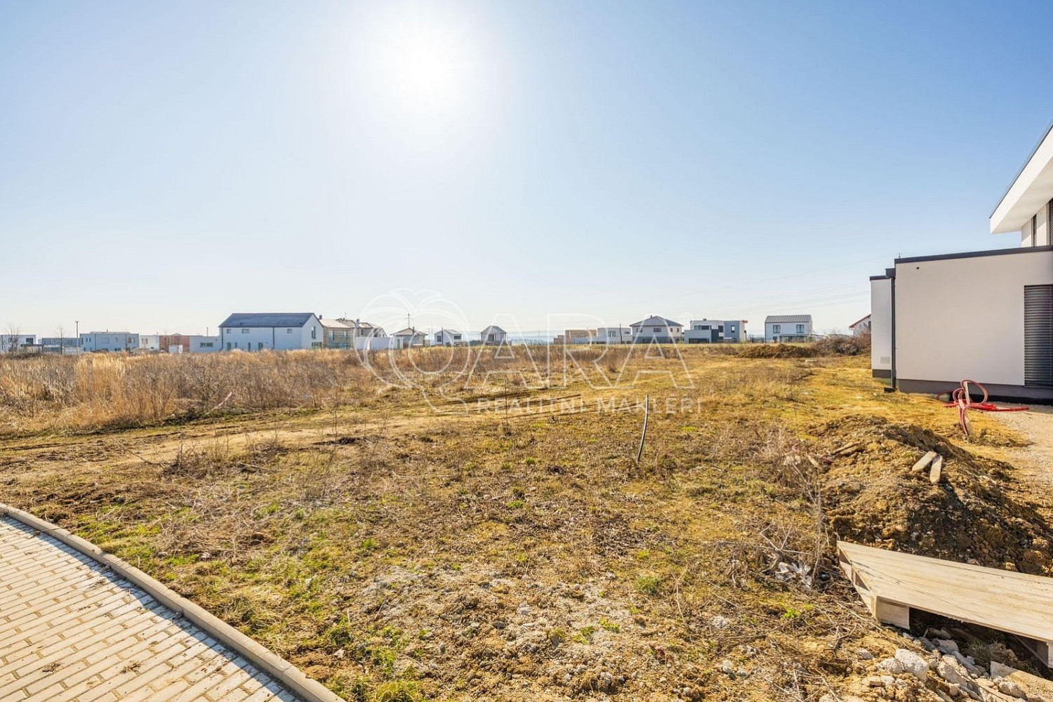 Prodej stavebního pozemku 918 m² – fotografie 2