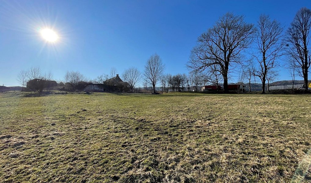 Prodej komerčního objektu (jiného typu) 2 764 m², Vražné – náhled fotky 17