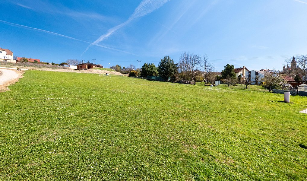 Prodej stavebního pozemku 1 696 m², Hosín – náhled fotky 13