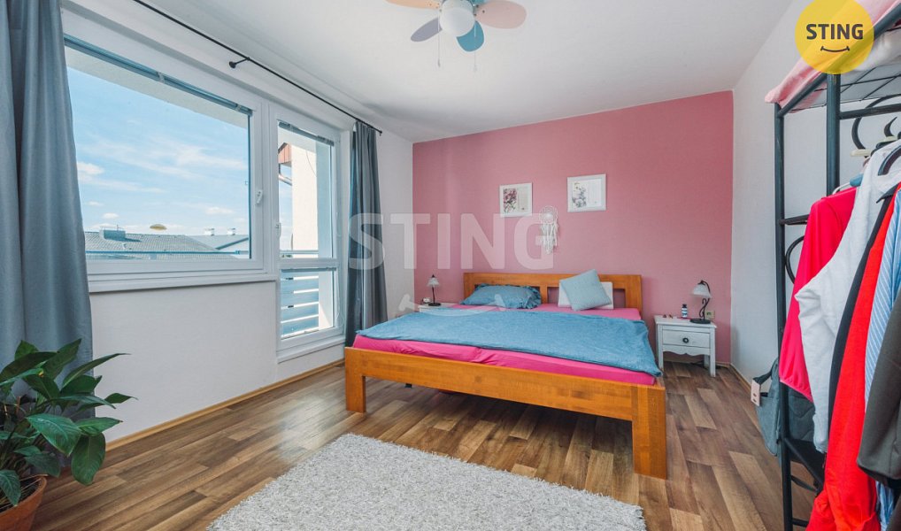Prodej domu 171 m² s pozemkem 336 m², Srch – náhled fotky 12