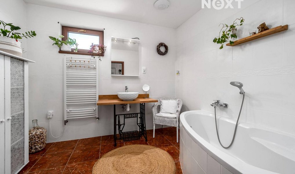 Prodej domu 150 m² s pozemkem 886 m², Tuhaň – náhled fotky 28