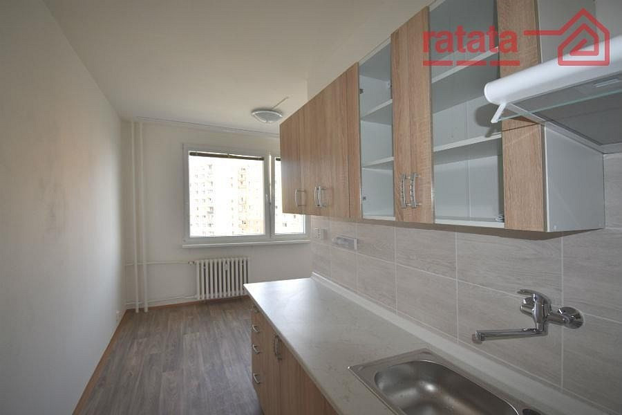 Pronájem bytu 2+1 60 m² — photo 2