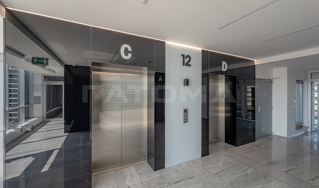Pronájem kanceláře 227 m², Praha – náhled fotky 2