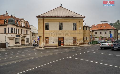 Prodej domu 1 200 m² s pozemkem 892 m², Bílina, okres Teplice