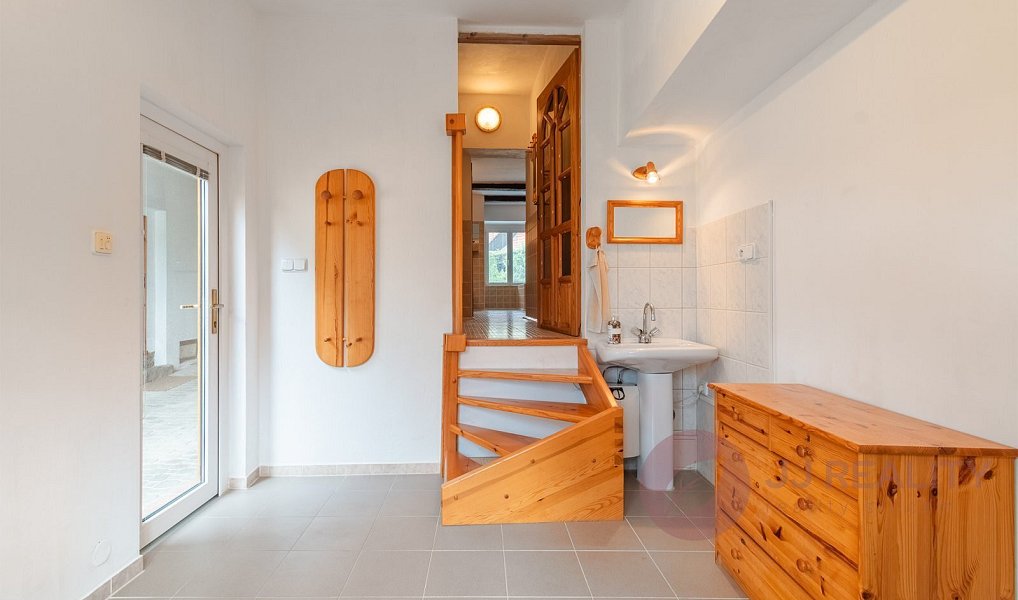 Prodej domu 271 m² s pozemkem 775 m², Šťáhlavy – náhled fotky 6