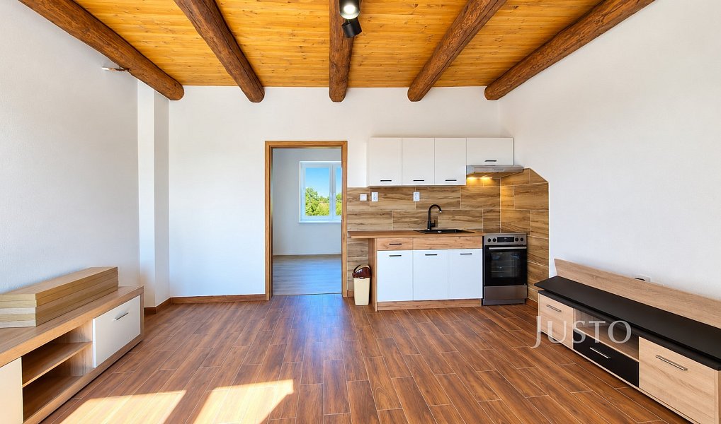 Pronájem bytu 2+kk, 41 m², Písek, Kestřany