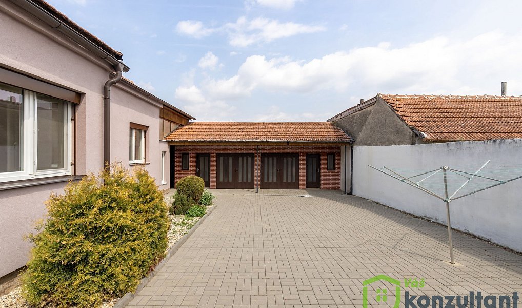 Prodej domu 204 m² s pozemkem 1 432 m², Velké Bílovice – náhled fotky 21