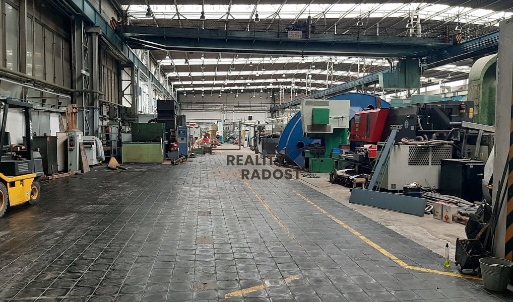 Pronájem skladovacích prostor 2 000 m², Adamov – náhled fotky 3