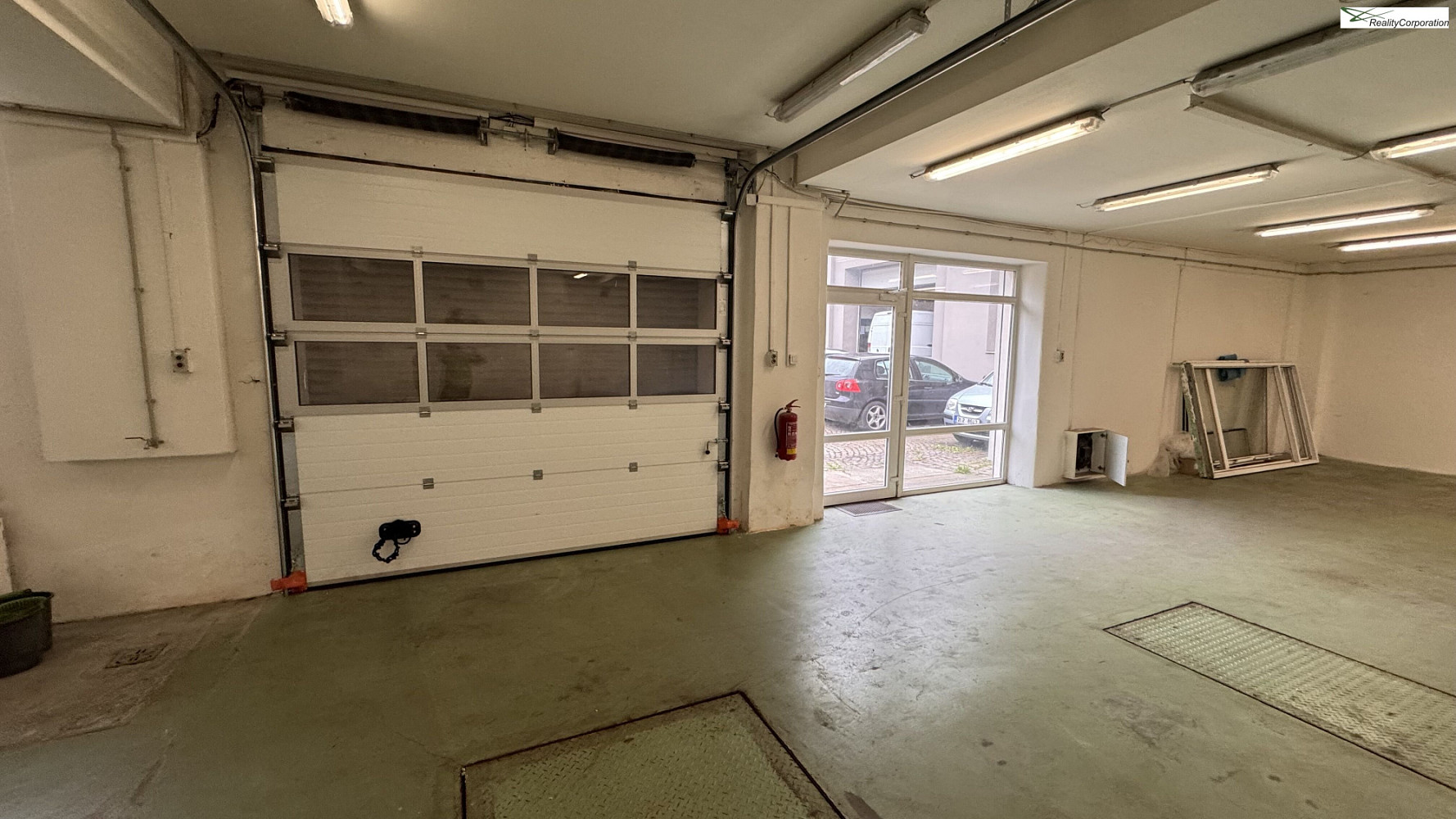 Pronájem obchodních prostor 180 m², Liberec