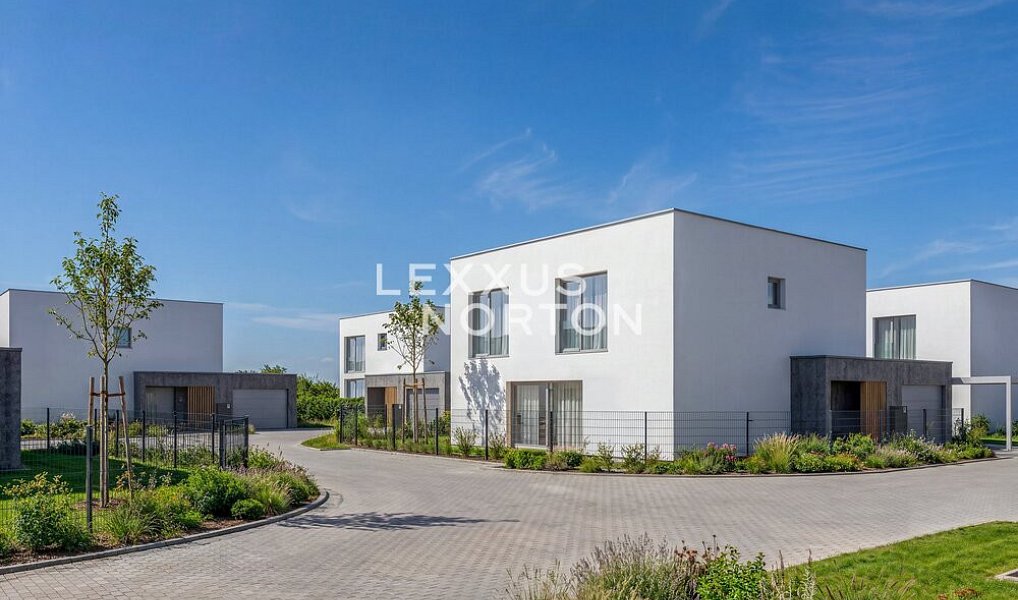 Prodej rodinného domu, 183 m², Točná - Praha 12, Praha