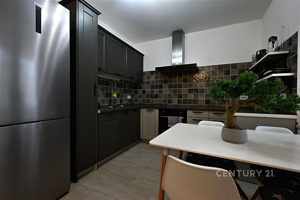 Prodej domu 160 m² s pozemkem 300 m² - Widok 6