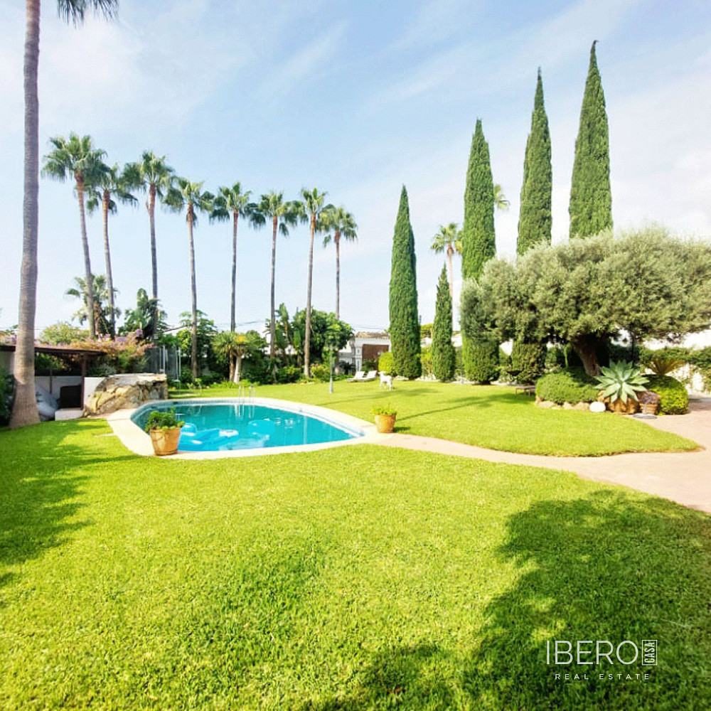 Prodej domu 625 m² s pozemkem 1 548 m², Benalmadena Costa