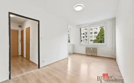 Prodej bytu 3+1 57 m², Sluneční, Pardubice - Polabiny