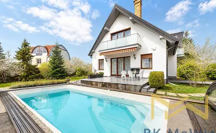 Pronájem domu 253 m² s pozemkem 900 m², Havraní, Praha 6 - Suchdol