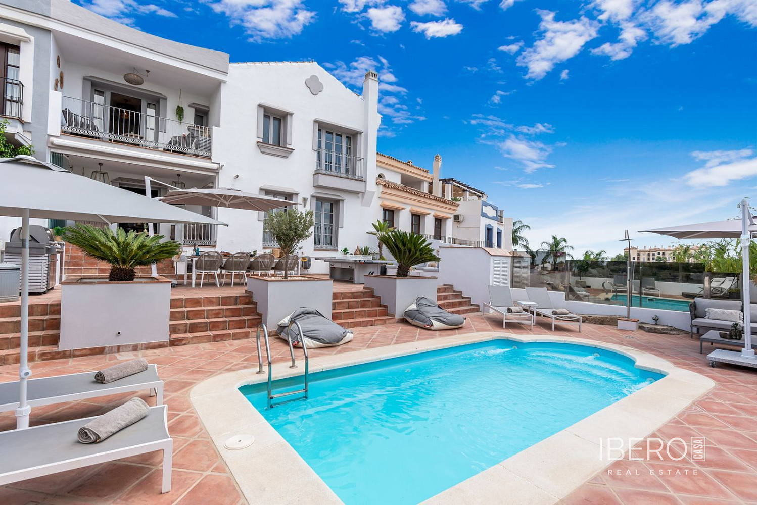 Prodej domu 308 m² s pozemkem 181 m²