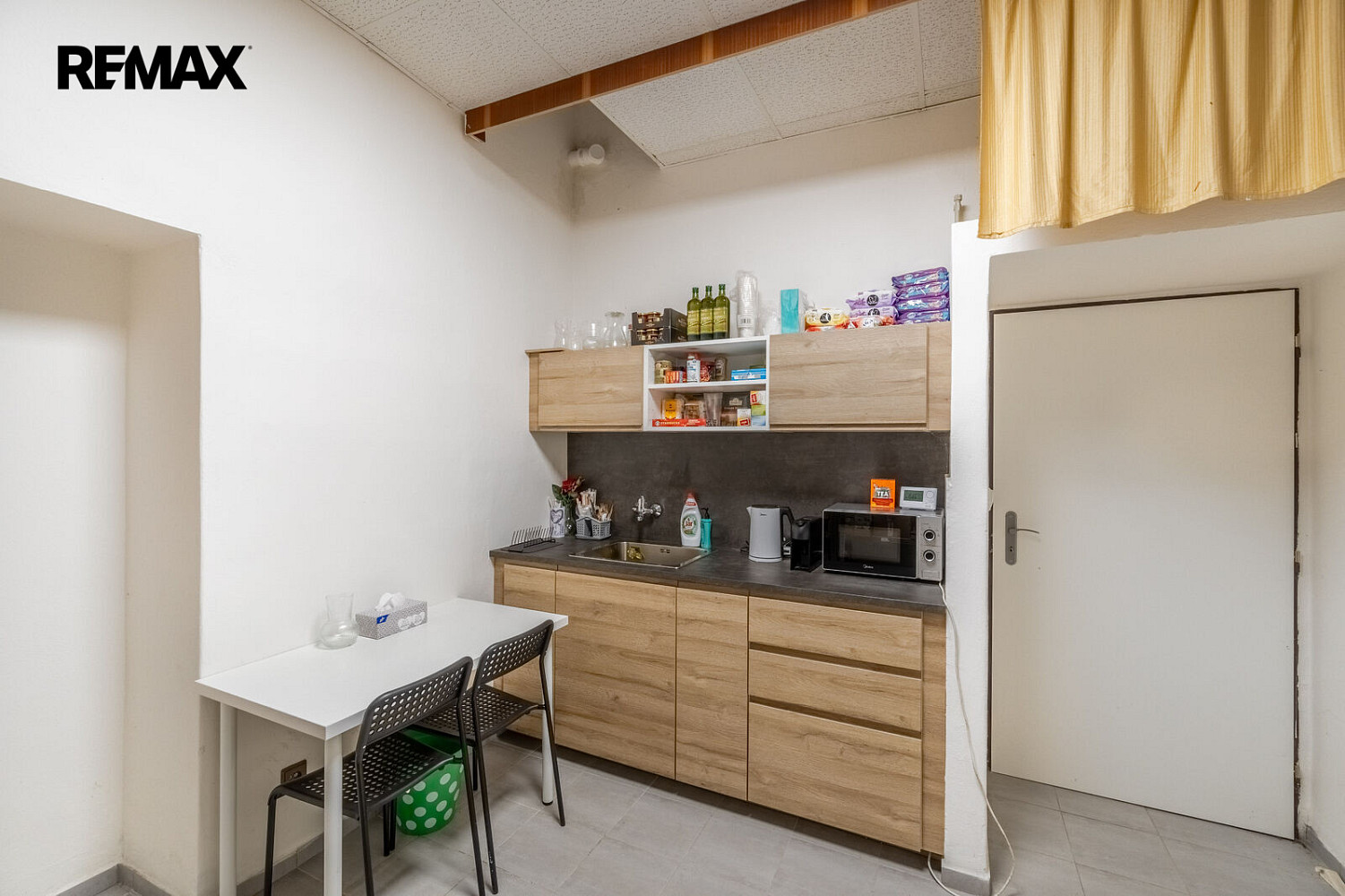 Pronájem obchodních prostor 165 m² – fotografie 5