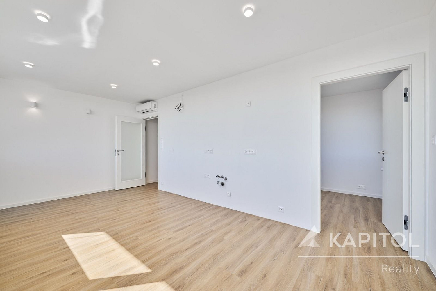 Prodej bytu 2+1 54 m² – fotografie 4