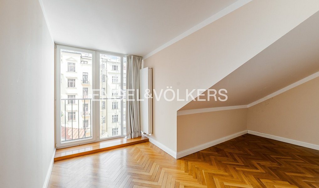 Pronájem bytu 6+kk 210 m², Praha – náhled fotky 8