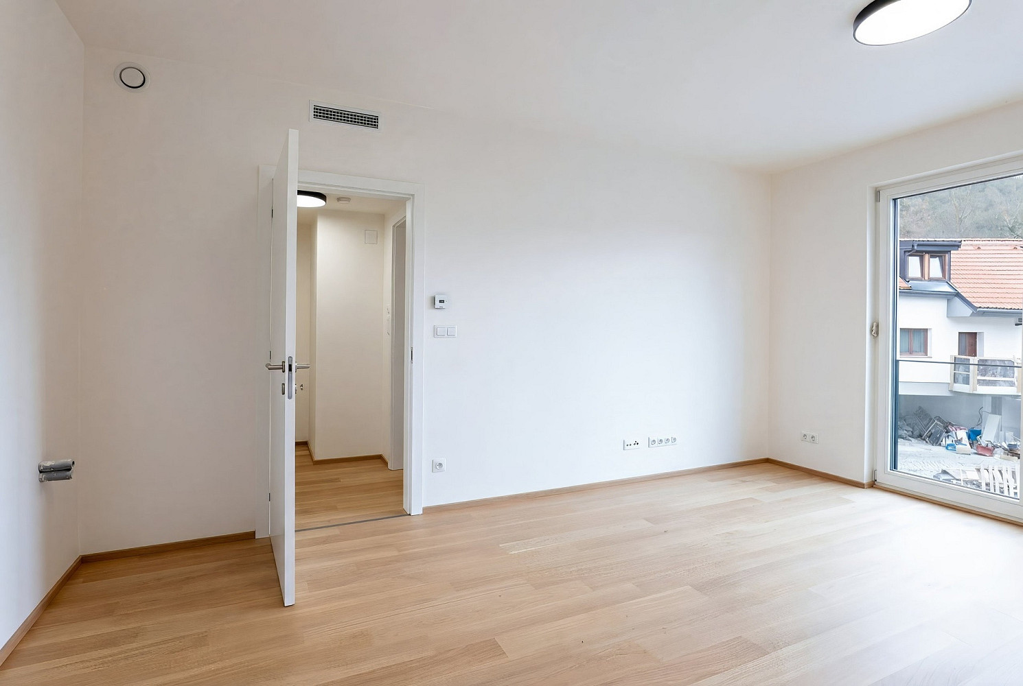 Prodej bytu 1+kk 29 m² — photo 3