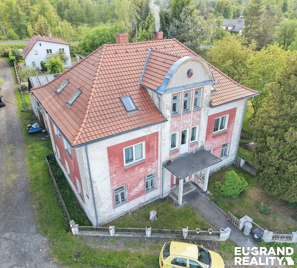 Prodej domu 300 m² s pozemkem 1 015 m²