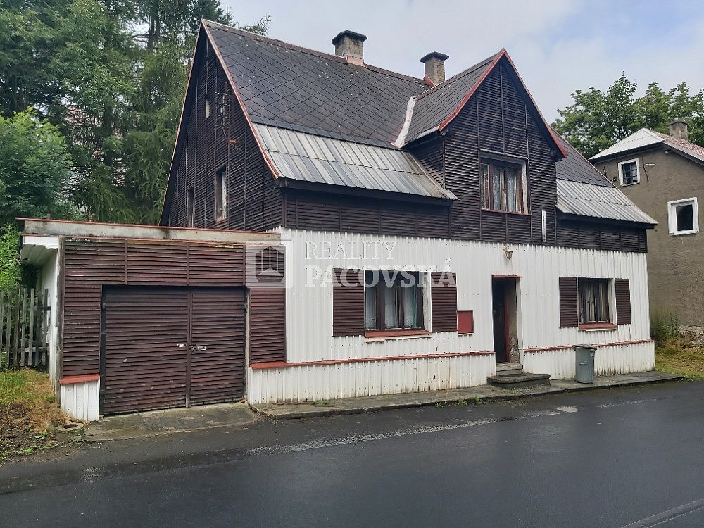 Prodej chaty/chalupy 213 m² s pozemkem 204 m²