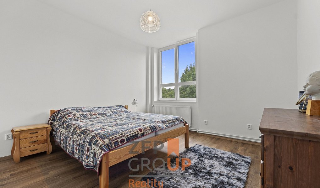 Prodej domu 1 200 m² s pozemkem 381 m², Náchod – náhled fotky 12