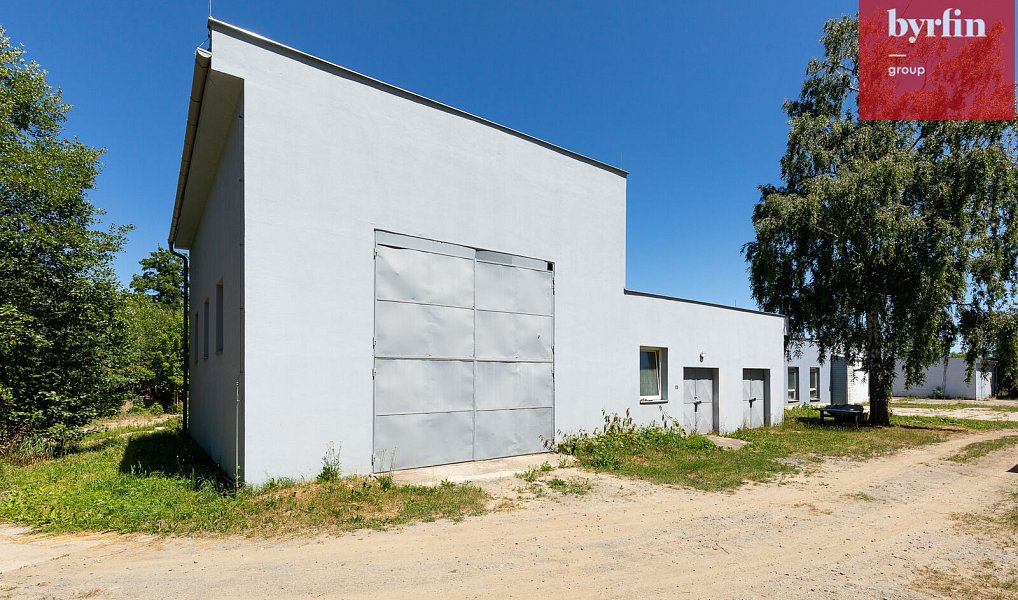 Prodej výrobních prostor 12 420 m², Krnov – náhled fotky 12