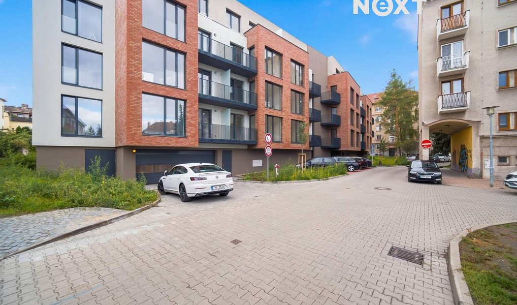 Pronájem bytu 2+kk, 62 m², Hradec Králové