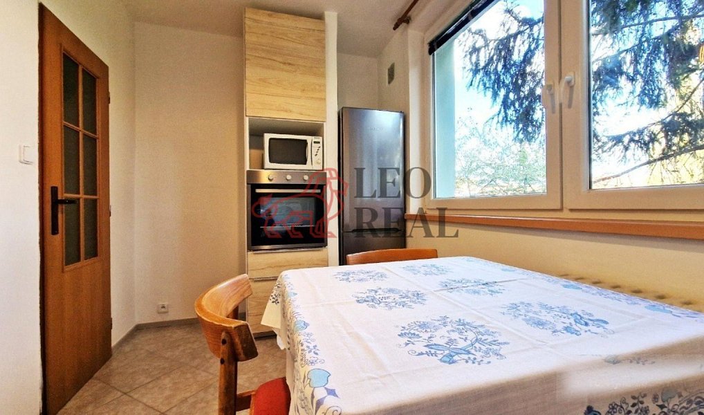 Pronájem bytu 3+1 73 m², Veselí nad Moravou – náhled fotky 2