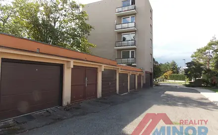 Pronájem garáže, 20 m2, elektřina k dispozici, ul. O. Scheinpflugové, Slaný, O. Scheinpflugové, Slaný, okres Kladno