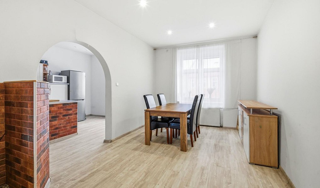 Prodej domu 250 m² s pozemkem 204 m², Jirkov – náhled fotky 6