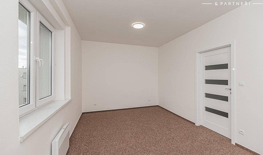 Pronájem bytu 2+kk 46 m², Hradec Králové – náhled fotky 2