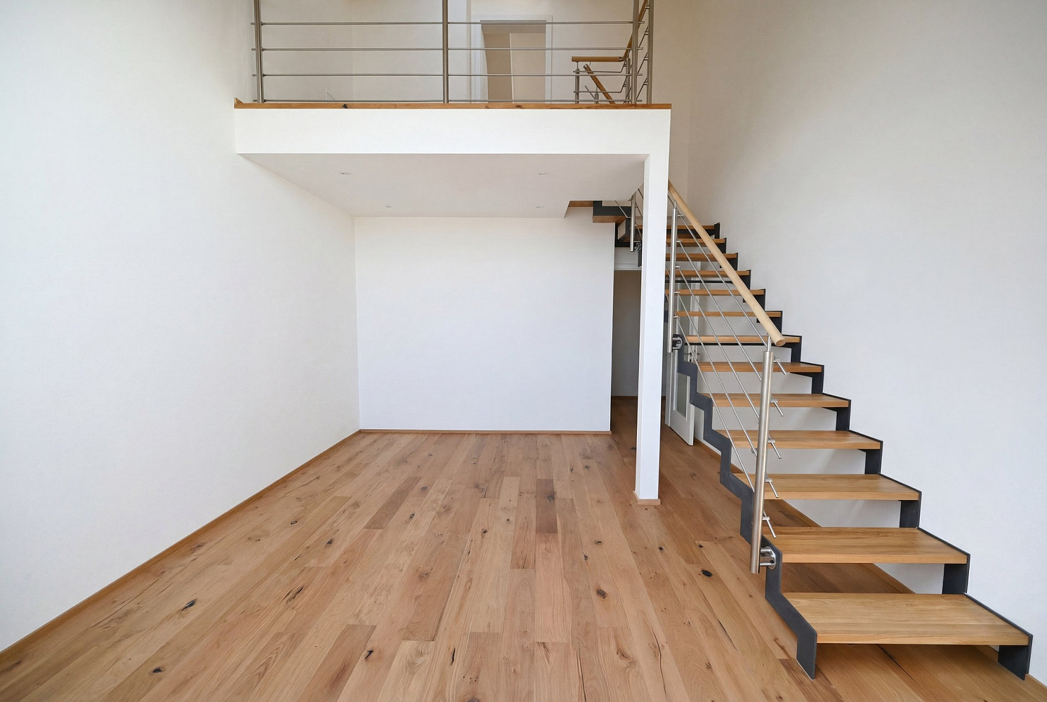 Prodej bytu 2+kk 72 m² – pohled 4