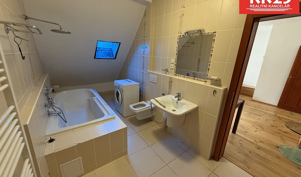 Prodej bytu 3+1 101 m², Mariánské Lázně – náhled fotky 3