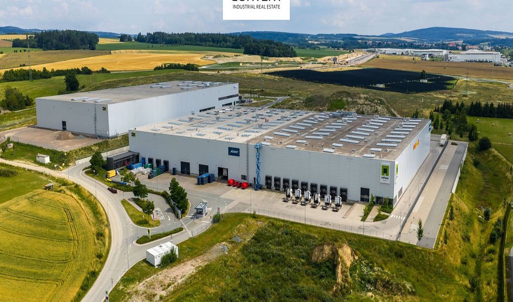 Pronájem výrobních prostor 3 553 m², Solnice – náhled fotky 3