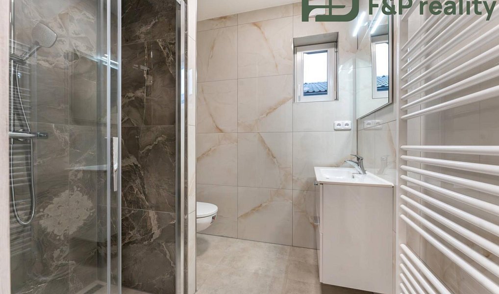 Prodej domu 115 m² s pozemkem 900 m², Choltice – náhled fotky 5