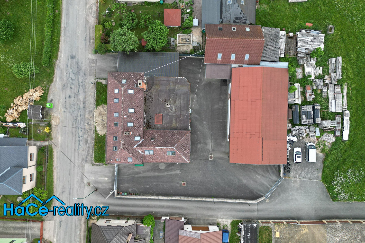 Prodej komerčního objektu (jiného typu) 572 m² – fotografie 3