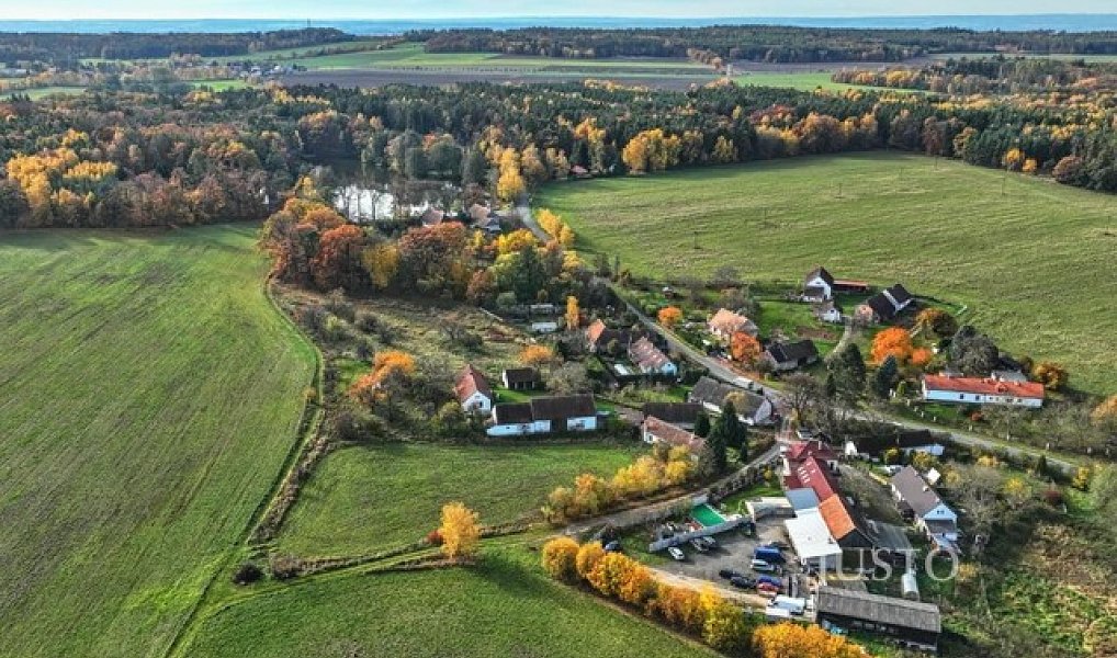 Prodej stavebního pozemku 1 147 m², Lipoltice – náhled fotky 7