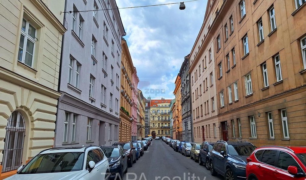 Pronájem bytu 1+1 49 m², Praha – náhled fotky 16