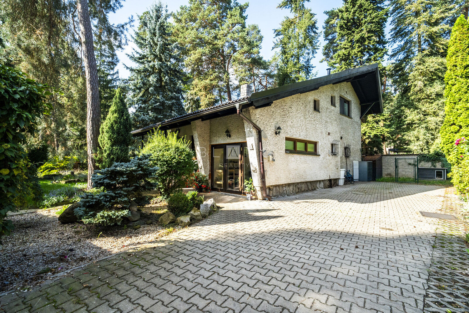 Prodej domu 161 m² s pozemkem 984 m²