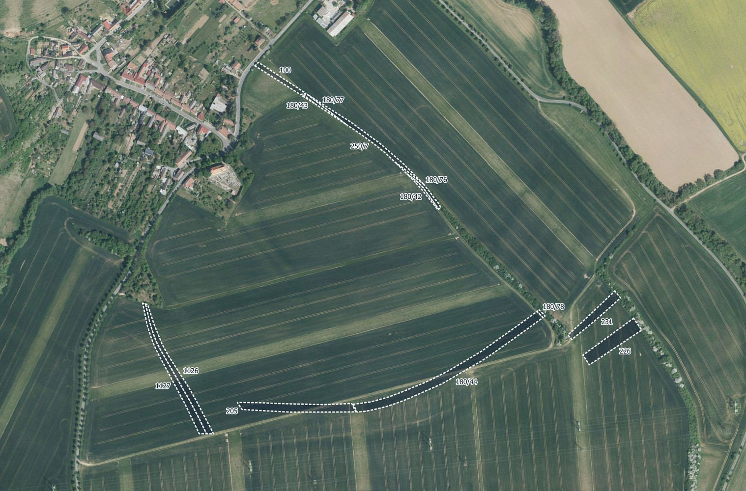 Prodej pole 16 411 m² — photo 2