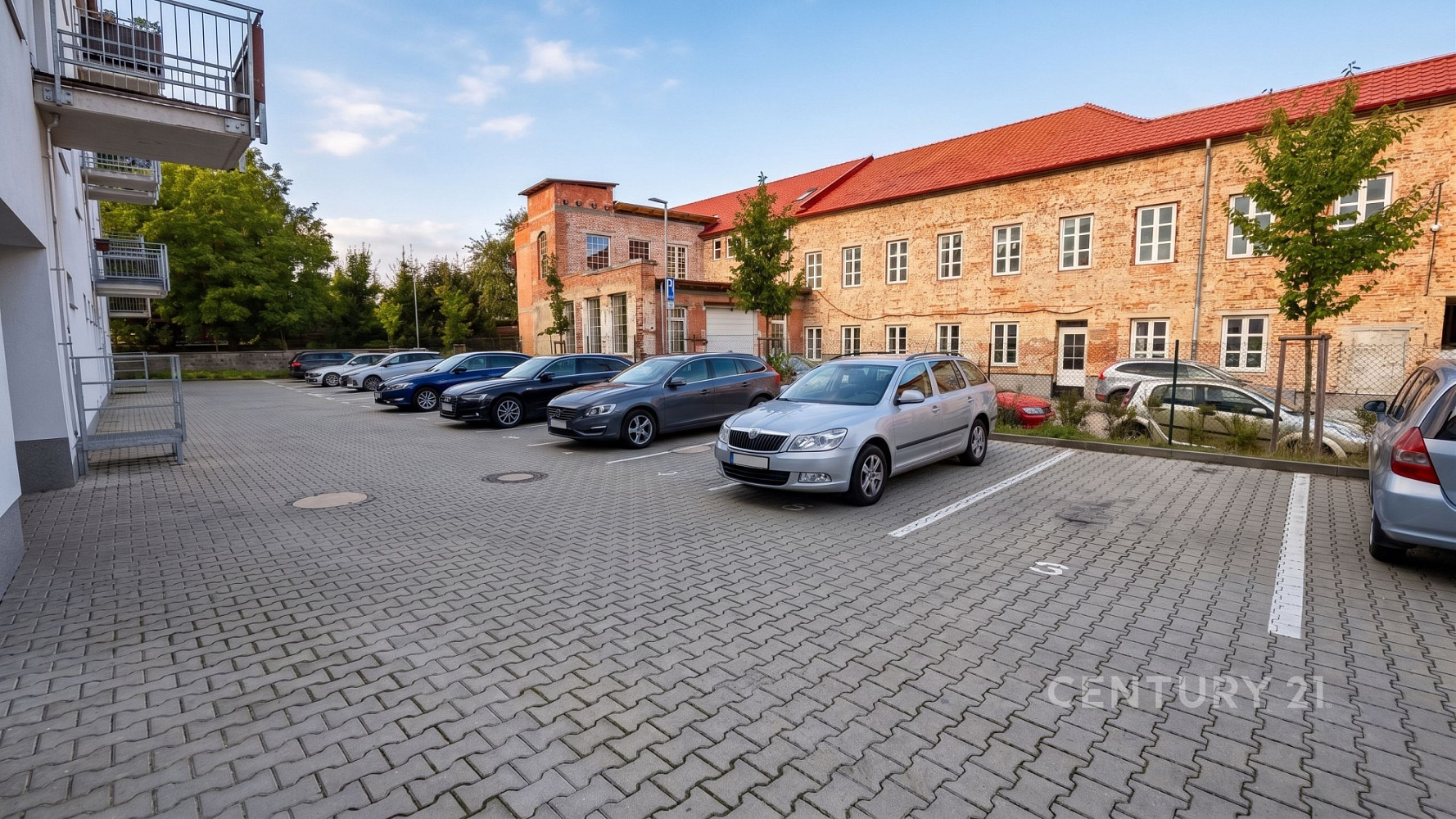 Prodej vyhrazeného parkovacího stání parc. č. 3563 Rezidence Říční, Svitavy – fotografie 3
