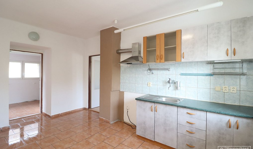 Prodej domu 69 m² s pozemkem 3 400 m², Štěkeň – náhled fotky 5