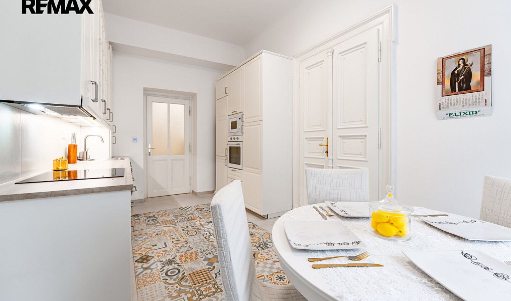 Pronájem bytu 2+1 86 m², Praha – náhled fotky 13