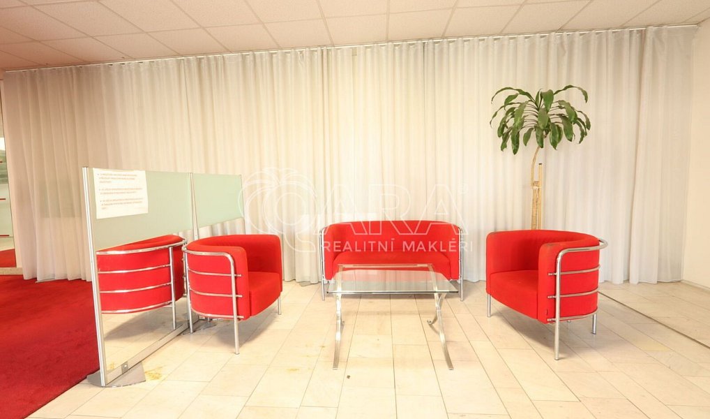 Pronájem kanceláře 185 m², Praha – náhled fotky 9