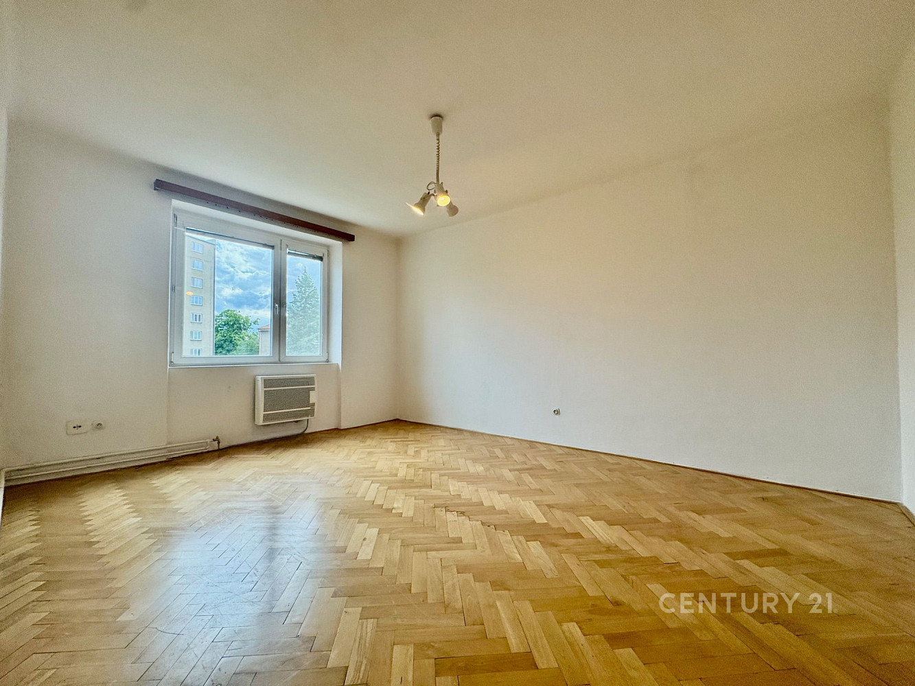 Pronájem bytu 1+1 44 m² – fotografie 4