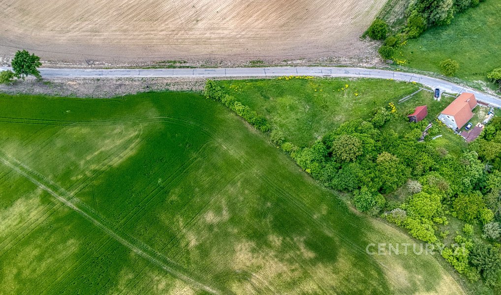 Prodej stavebního pozemku 1 510 m², Chrást – náhled fotky 2